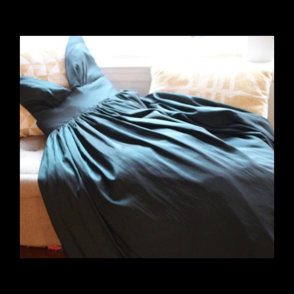 🖤 final price 🖤 Emerald Green Ballgown (final price)